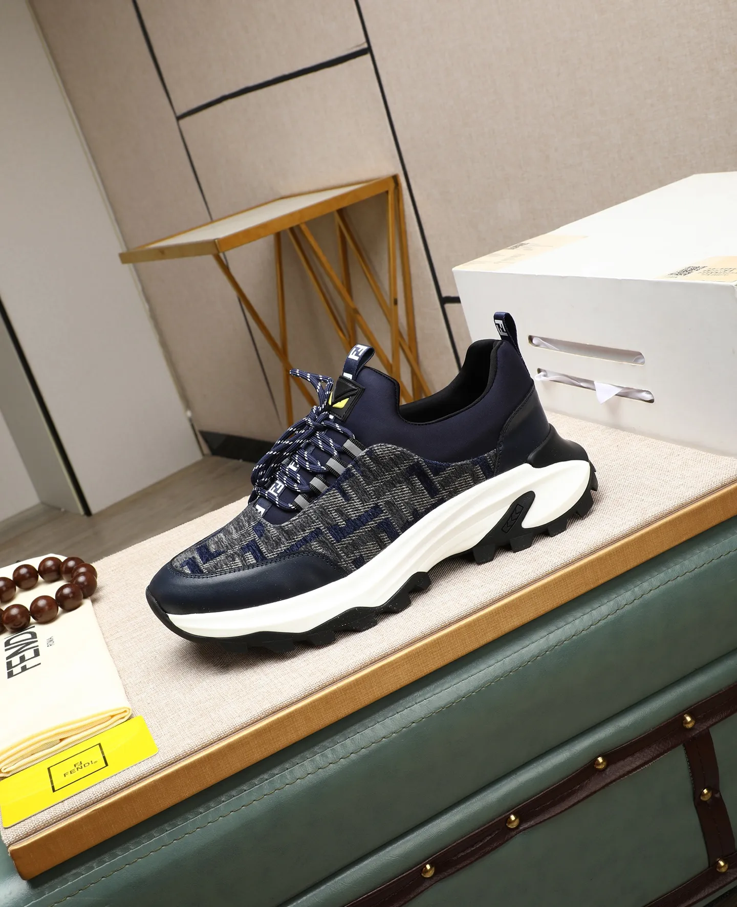 Men's shoes 💰460🕷🕷[FENDI] Fendi fashionable casual men's shoes 🇨🇳Original official website 1:1 model opening, new models are available first 💯Not high-profile but avant-garde, simple About low-key and fashionable, super versatile style 🌿 Made of original cowhide ➕ Pigskin lining 🎋 The version is comfortable on the feet, so rigorous for any small place, and the workmanship is first-class 🍍38-44 Large quantities in stock